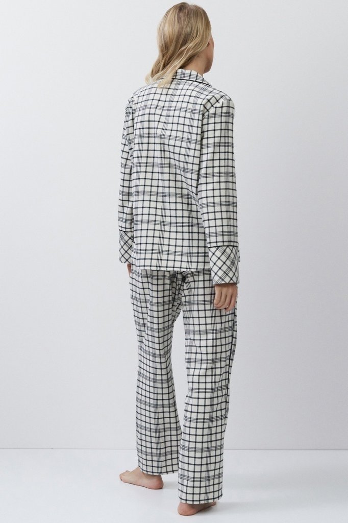 sku: TERRA | Brand: Aruelle  | Size: XSmall Small Medium Large XLarge XXLarge  | Colors: Бежевый/Черный  | Бренды Aruelle | Домашняя одежда Пижамы | Title: Пижама с брюками TERRA