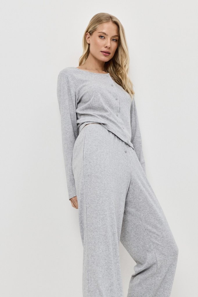 sku: NEVE | Brand: Aruelle  | Size: XSmall Small Medium Large XLarge XXLarge  | Colors: Светло-серый  | Бренды Aruelle | Домашняя одежда Костюмы | Title: Комплект с брюками NEVE