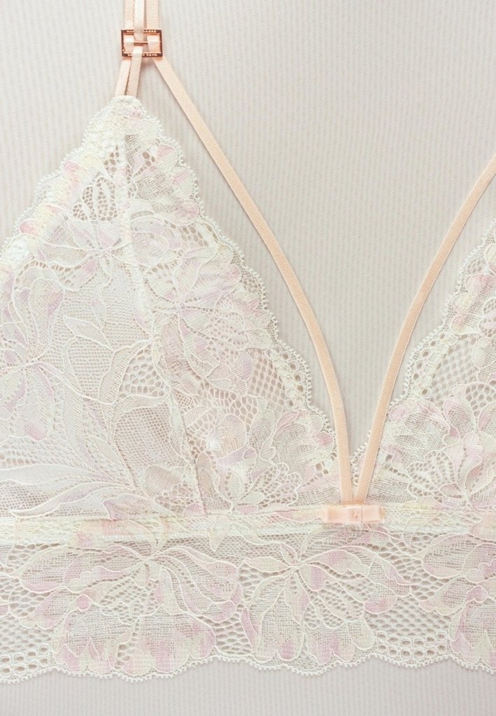 sku: S25-0210-04-TRS-LY | Brand: Marc Andre  | Size: 36 38 40 42  | Colors: Айвори  | Бренды Marc&Andre | Бюстгальтер Нижнее белье Бралетт | Title: Бюстгальтер DEVOTION