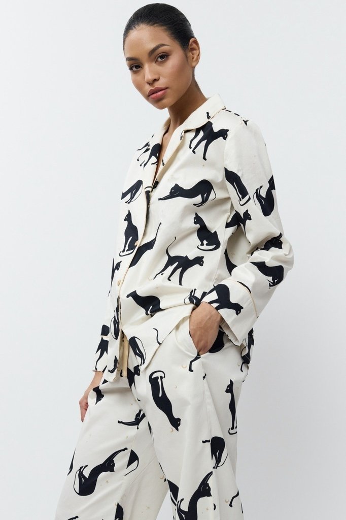 sku: NYRA | Brand: Aruelle  | Size: XSmall Small Medium Large XLarge XXLarge  | Colors: Кремовый/Черный  | Бренды Aruelle | Домашняя одежда Пижамы | Title: Пижама с брюками NYRA