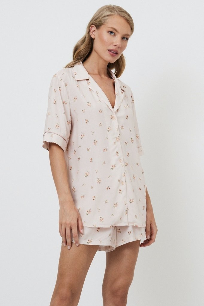 sku: FREESIA | Brand: Aruelle  | Size: XSmall Small Medium Large XLarge XXLarge  | Colors: Пудровый  | Бренды Aruelle | Домашняя одежда Пижамы | Title: Пижама с шортами FREESIA