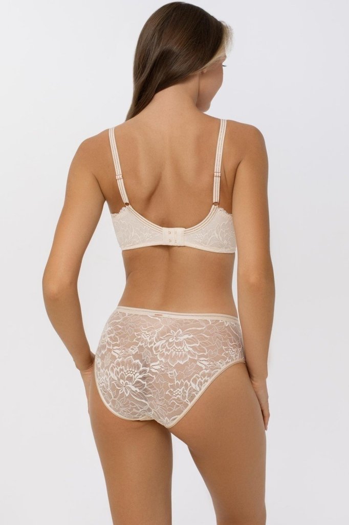 sku: S25-0492-O2-BRO-LZ | Brand: Marc Andre  | Size: 36 38 40 42 44 46 48  | Colors: Бежевый  | Бренды Marc&Andre | Трусы Нижнее белье Слипы | Title: Слипы DREAMER