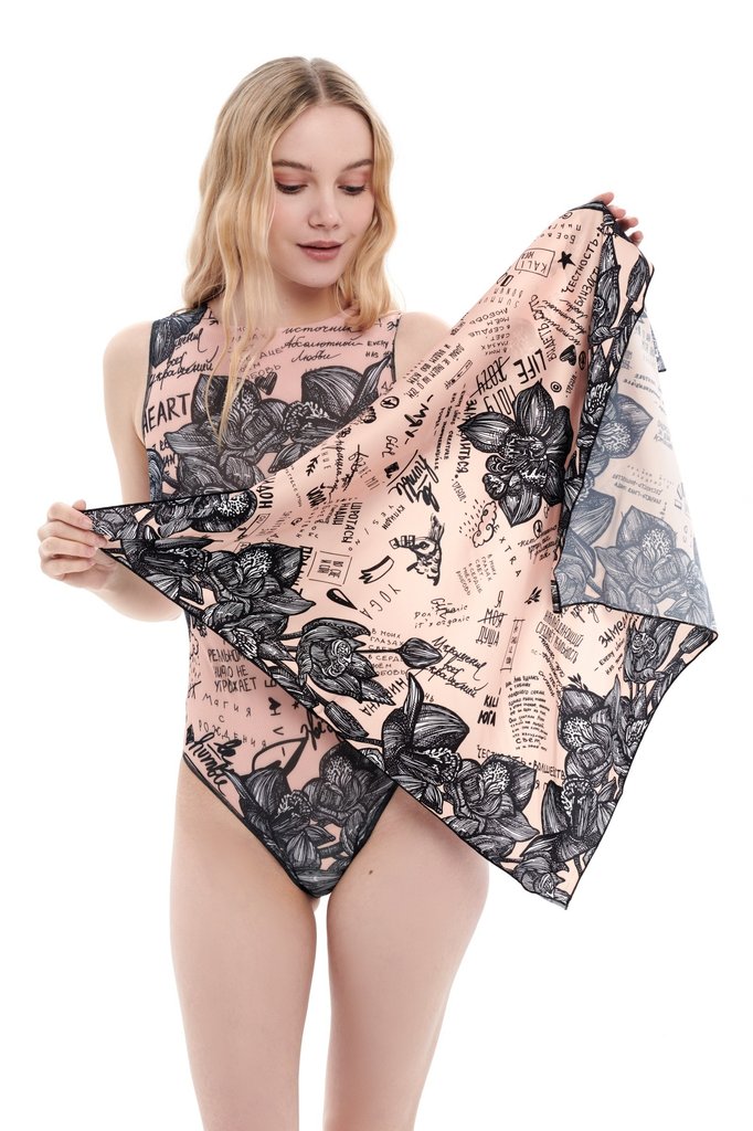 sku: ПА2433 | Brand: RoDaSoleil  | Size: 70x70  | Colors: Нюд  | Бренды RoDaSoleil® | Аксессуары | Title: Платок ТАТУ