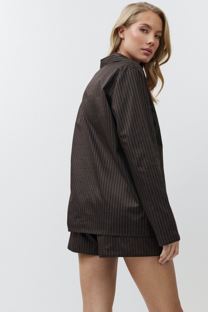 sku: NOEMIE | Brand: Aruelle  | Size: XSmall Small Medium Large XLarge XXLarge  | Colors: Шоколадный  | Бренды Aruelle | Домашняя одежда Пижамы | Title: Пижама с шортами NOEMIE