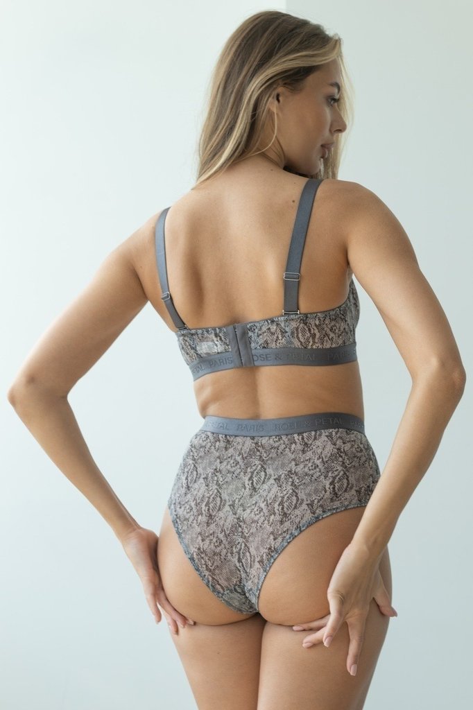 sku: 18114 | Brand: Rose&Petal  | Size: 70 D 70 E 75 B 75 C 75 D 75 E 80 B 80 C 80 D 80 E 80 F 85 B 85 C 85 D 85 E  | Colors: Серый питон  | Бренды Rose&Petal | Бюстгальтер Нижнее белье Балконет | Title: Бюстгальтер TOXIQUE