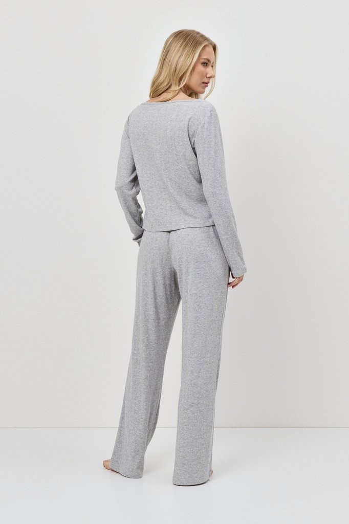 sku: NEVE | Brand: Aruelle  | Size: XSmall Small Medium Large XLarge XXLarge  | Colors: Светло-серый  | Бренды Aruelle | Домашняя одежда Костюмы | Title: Комплект с брюками NEVE