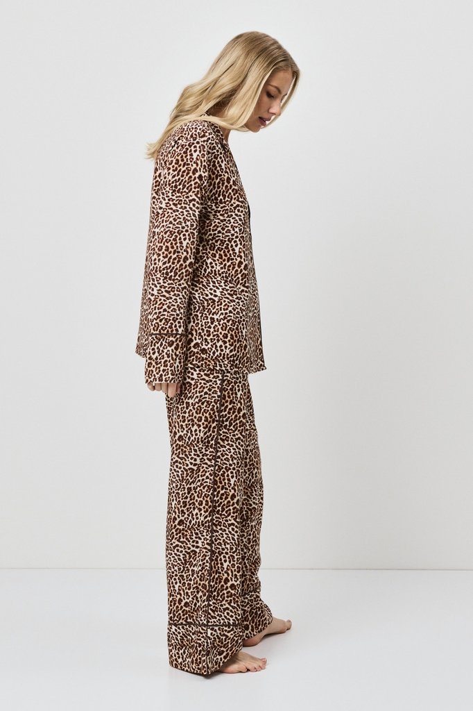 sku: LIOR | Brand: Aruelle  | Size: XSmall Small Medium Large XLarge XXLarge  | Colors: Леопард  | Бренды Aruelle | Домашняя одежда Пижамы | Title: Пижама с брюками LIOR