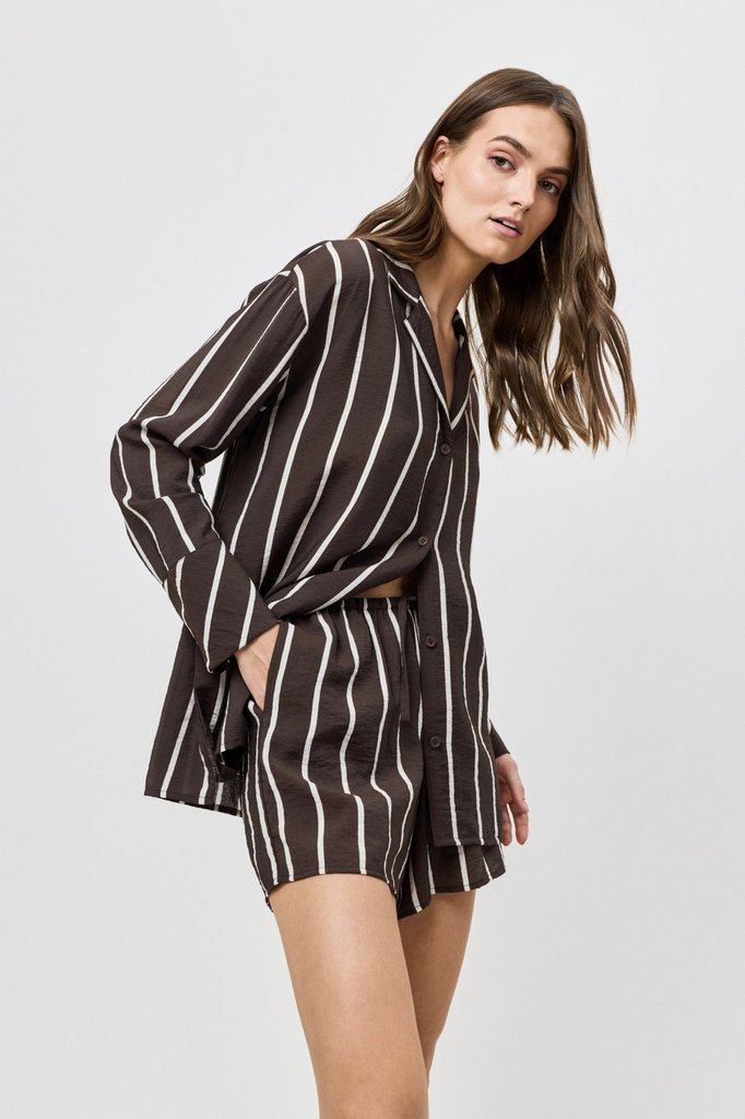 sku: CEDAR | Brand: Aruelle  | Size: XSmall Small Medium Large XLarge XXLarge  | Colors: Шоколадный/Молочный  | Бренды Aruelle | Домашняя одежда Костюмы | Title: Комплект с шортами CEDAR