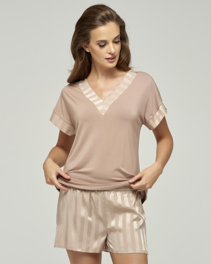 sku: W22-00SS212 | Brand: Marc Andre  | Size: 36 38 40 42  | Colors: Золотистый  | Бренды Marc&Andre | Домашняя одежда Шорты | Title: Шорты SILK STORY