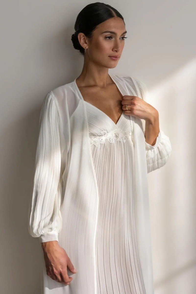sku: 703 | Brand: Rya  | Size: XS/S M/L XLarge  | Colors: Слоновая кость  | Бренды Rya | Домашняя одежда Халаты | Title: Халат TRUE LOVE ROBE