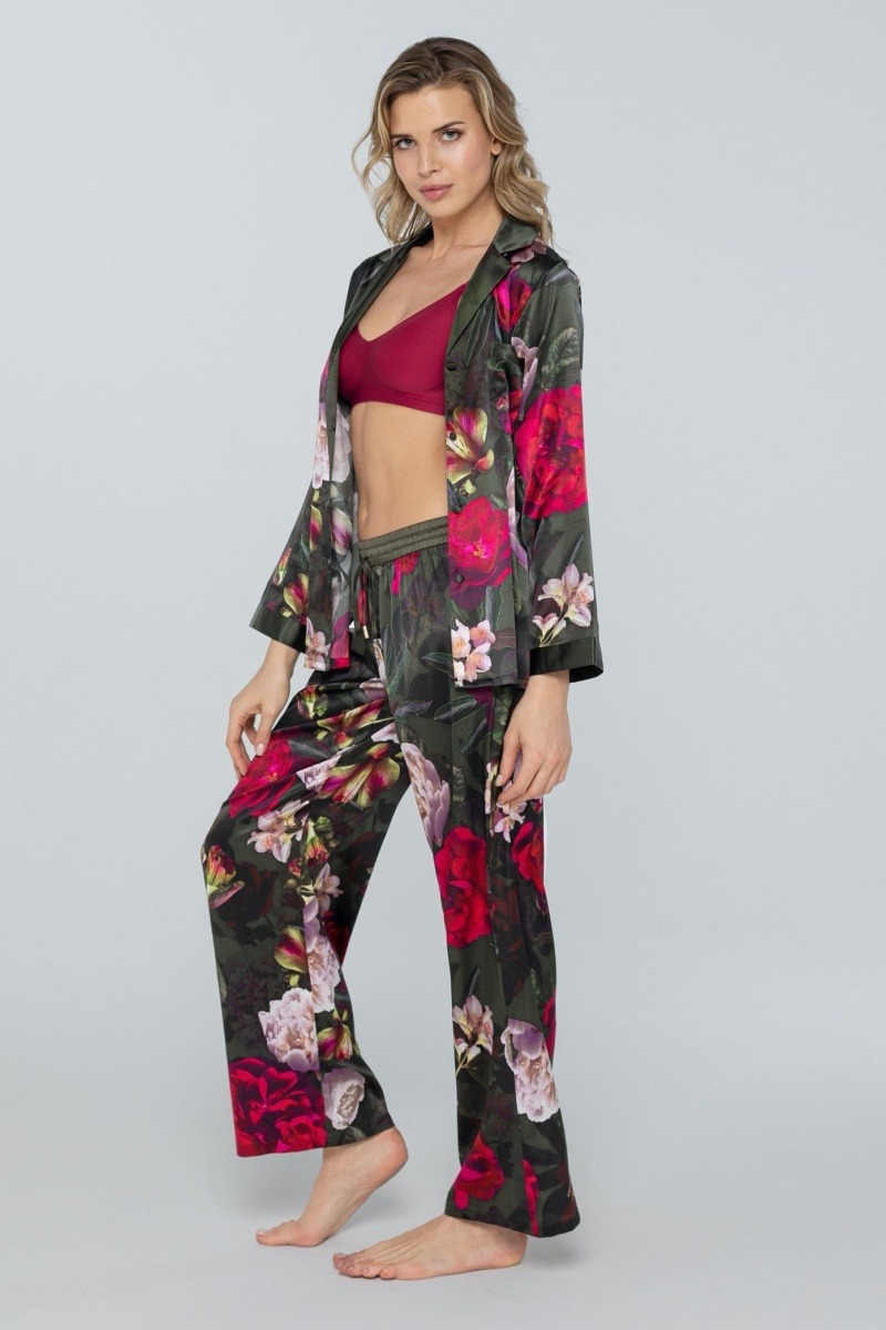 sku: W23-00SS210 | Brand: Marc Andre  | Size: 36 38 40 42 44  | Colors: Оливковый  | Бренды Marc&Andre | Домашняя одежда Брюки | Title: Брюки PETAL BEAUTY