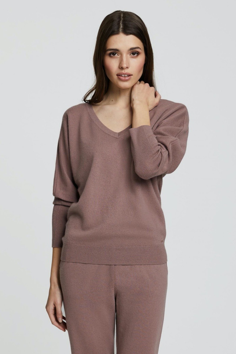 sku: W22-00CH0410 | Brand: Marc Andre  | Size: 36 38 40 42 44 46  | Colors: Коричневый  | Бренды Marc&Andre | Кашемир Брюки | Title: Брюки ENTWINED